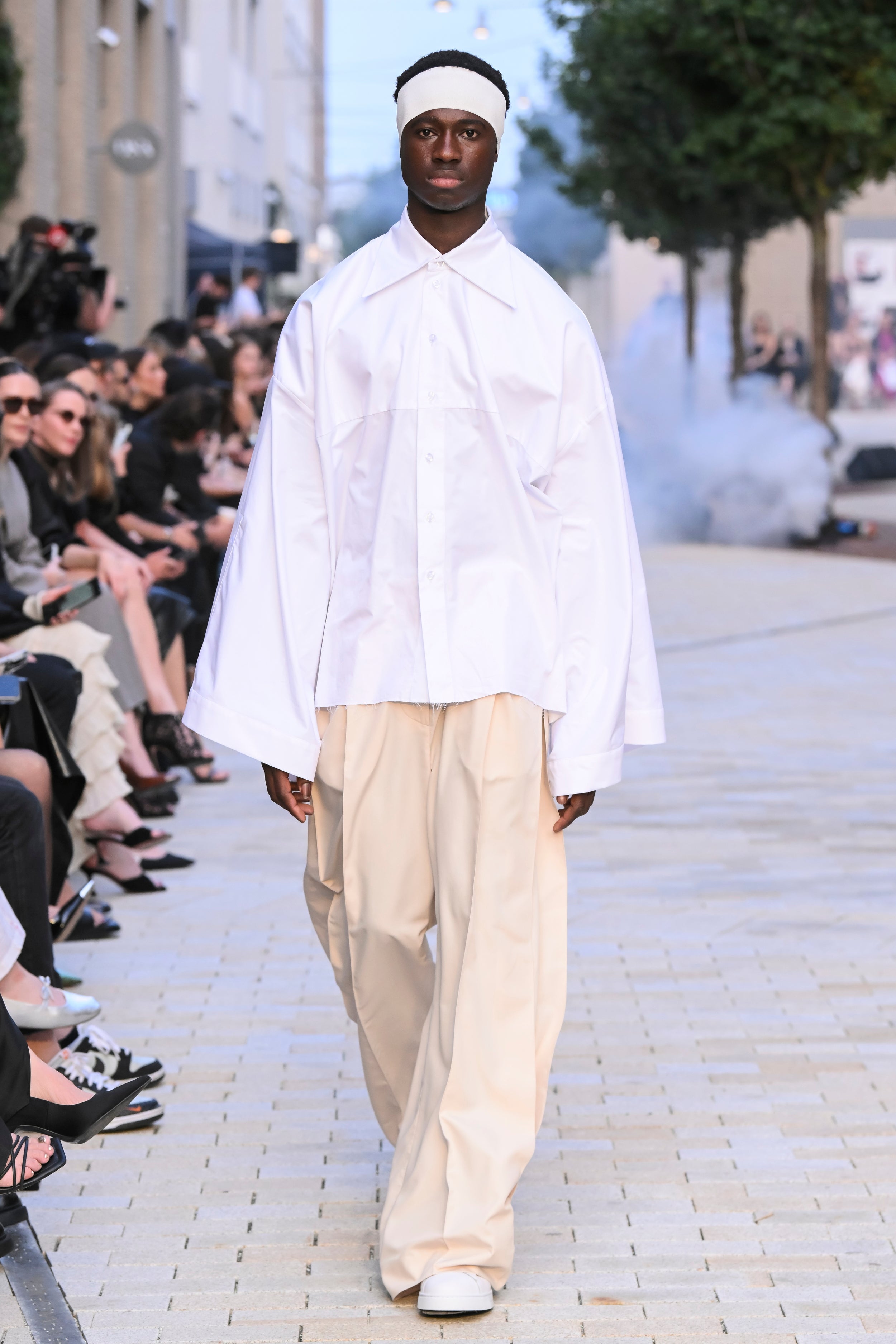 SELF-REFLECTION OVERSIZED WIDE SLEEVES SHIRT