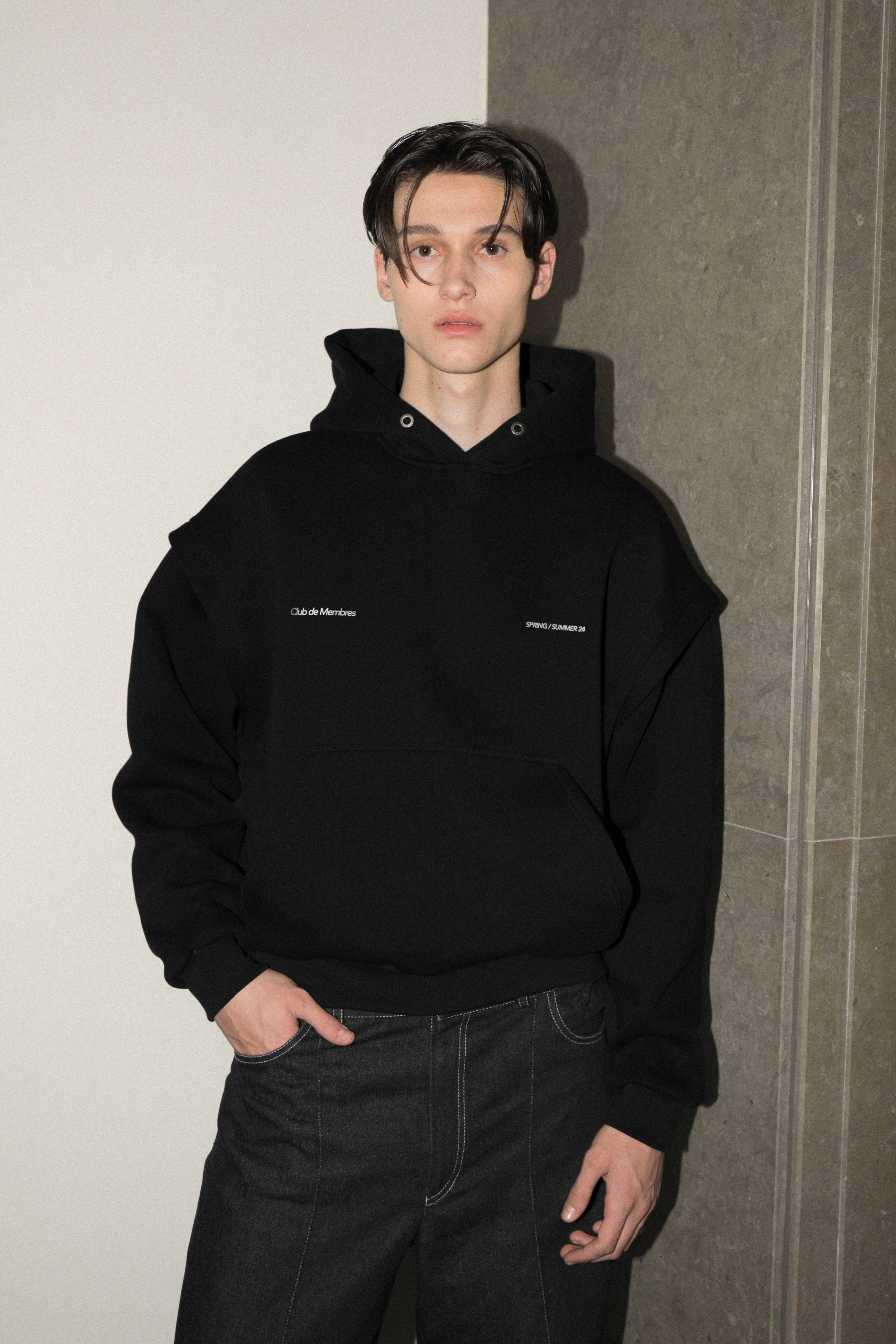CLUB DE MEMBRES NOIR HOODIE UNISEX